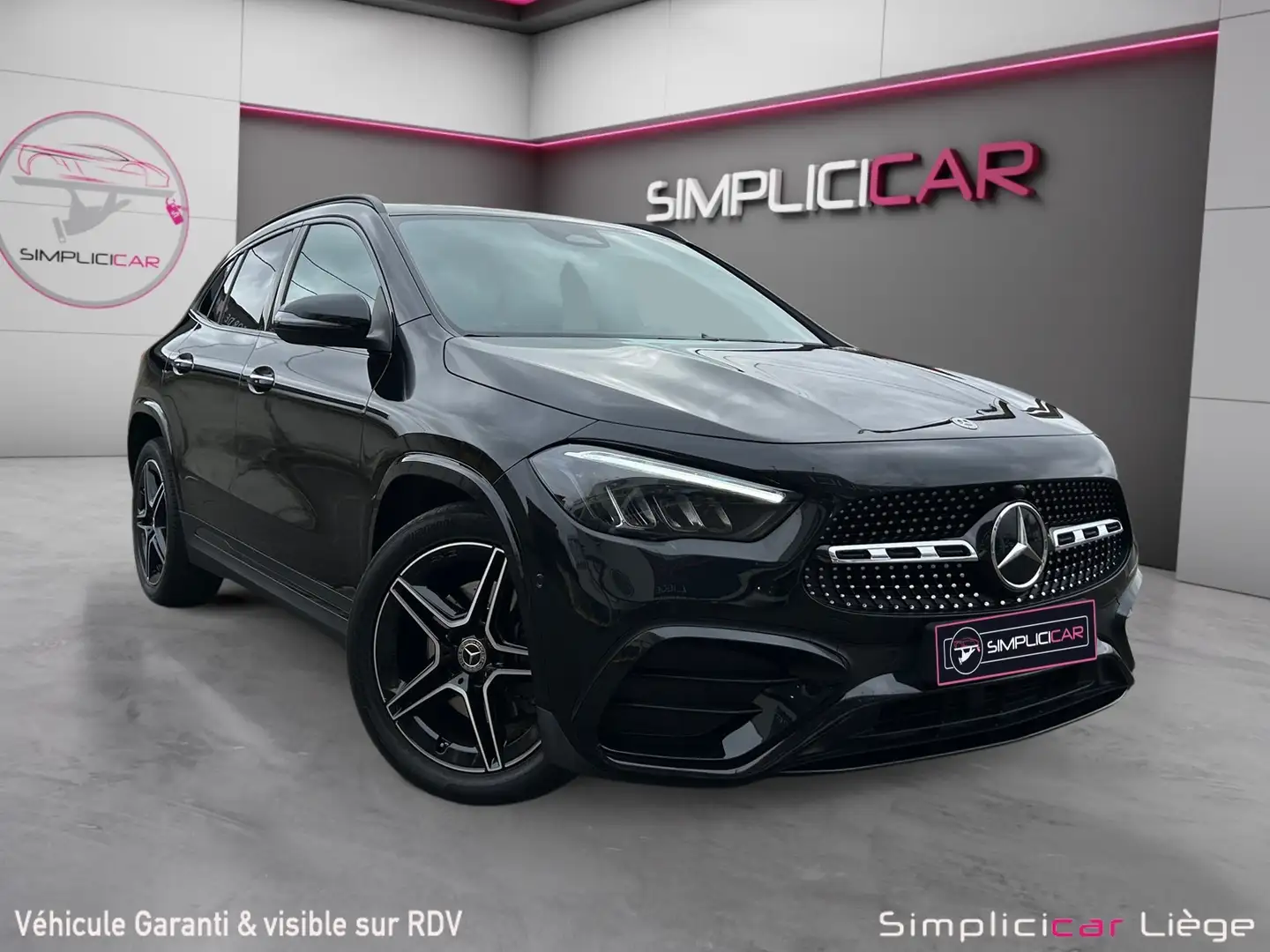 Mercedes-Benz GLA 180 GLA 180 AMG Line Noir - 1