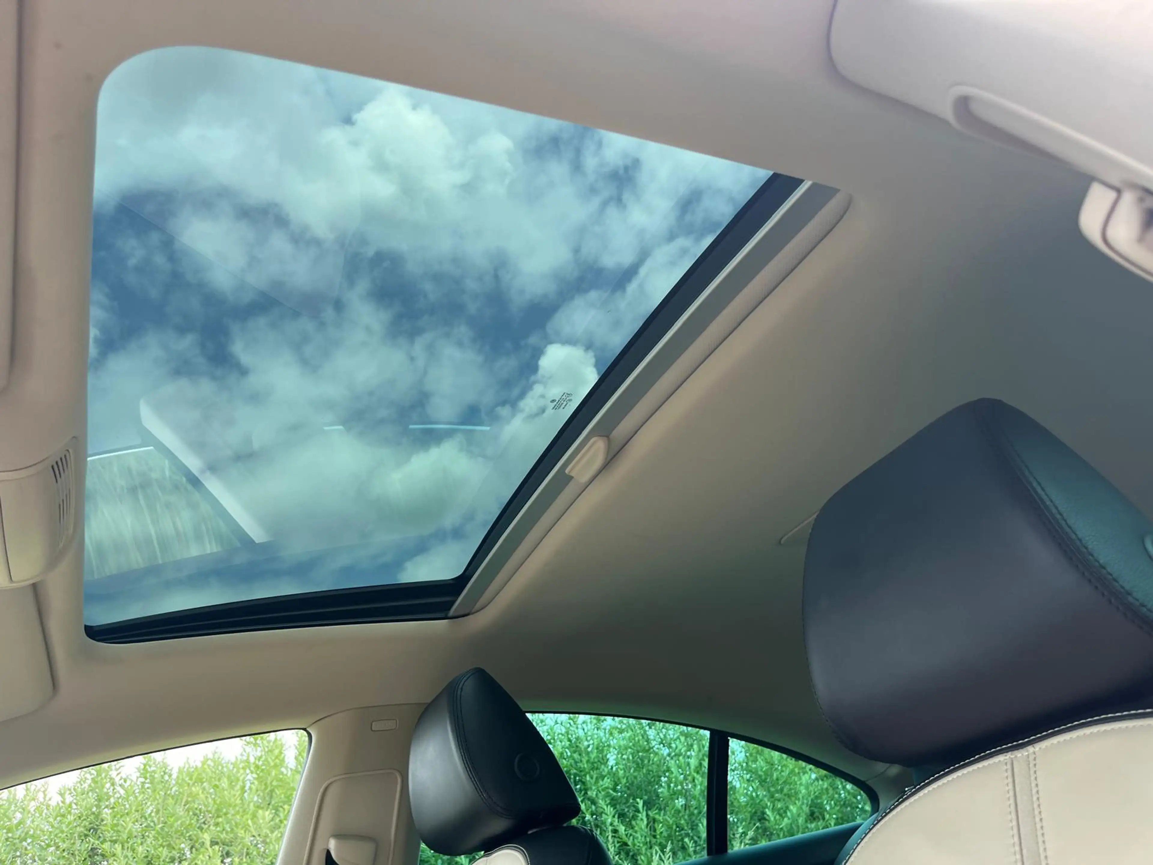 Volkswagen Passat CC 2.0 TSI 4p. — photo 12