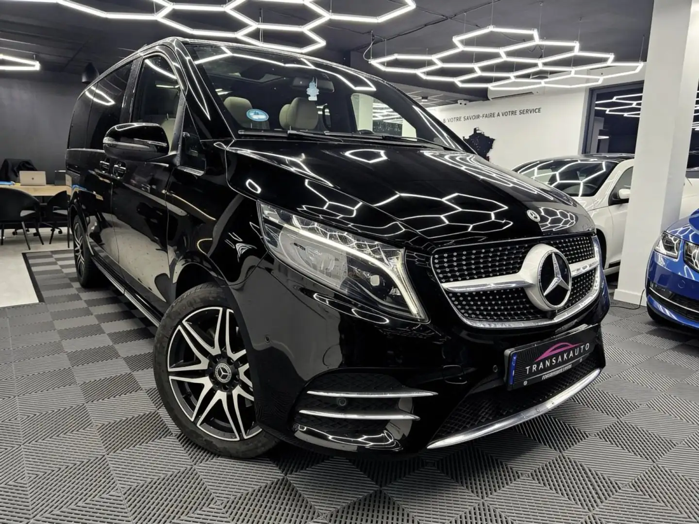 Mercedes-Benz V LONG 300D 4MATIC 9G-TRONIC 237cv AMG TVA RECUPERABLE TOIT OUVRANT Schwarz - 1