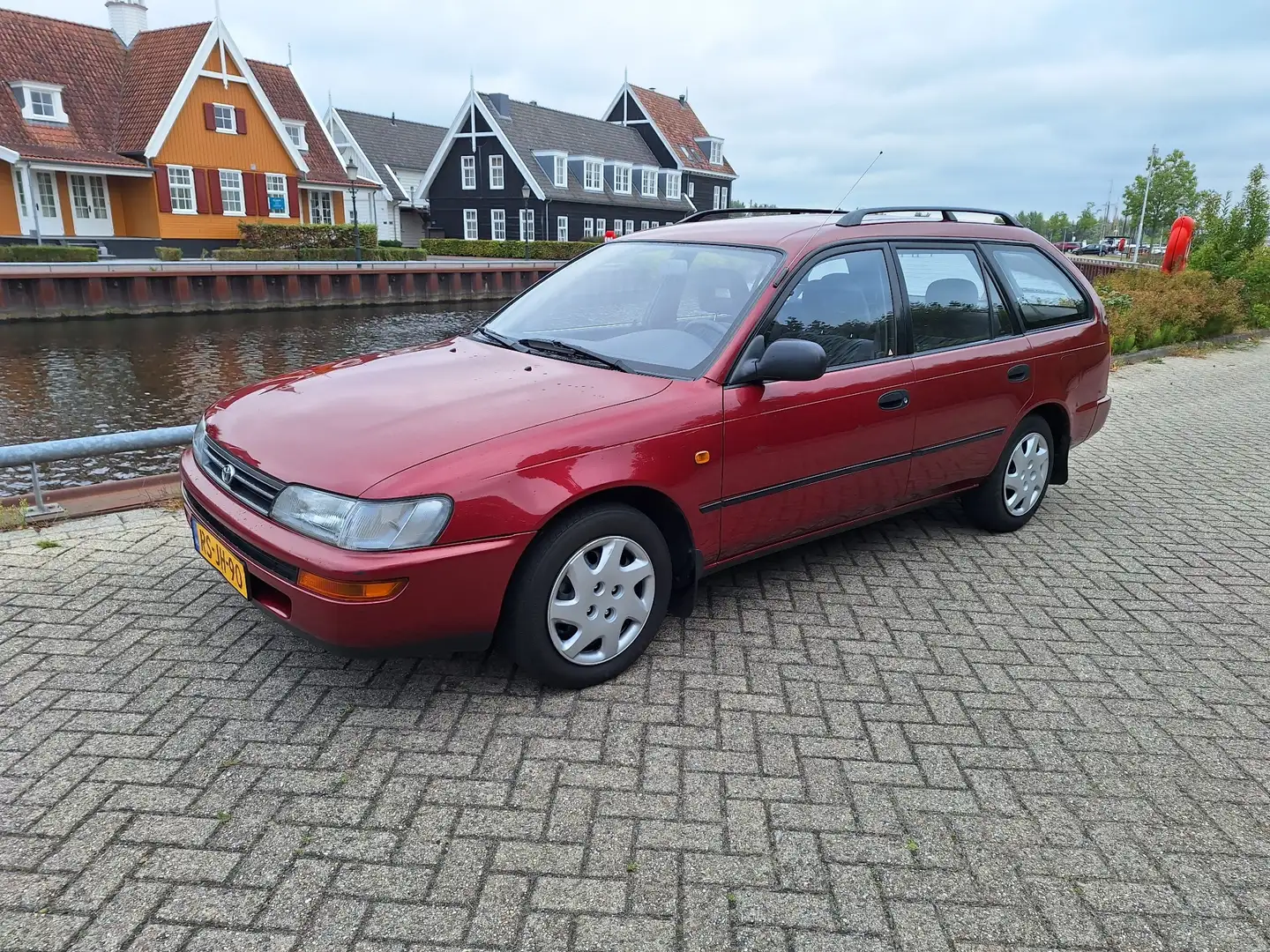Toyota Corolla station 1.6 Glx - 1