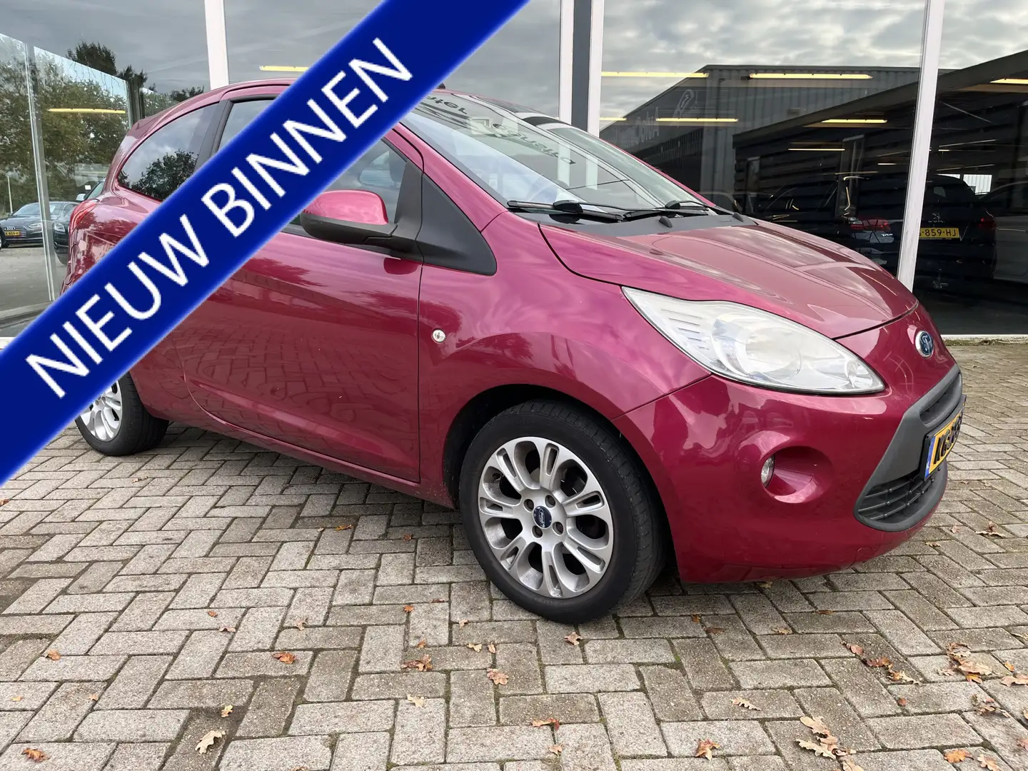 Ford Ka/Ka+ 1.2 Limited / LMV / Airco Rojo - 1