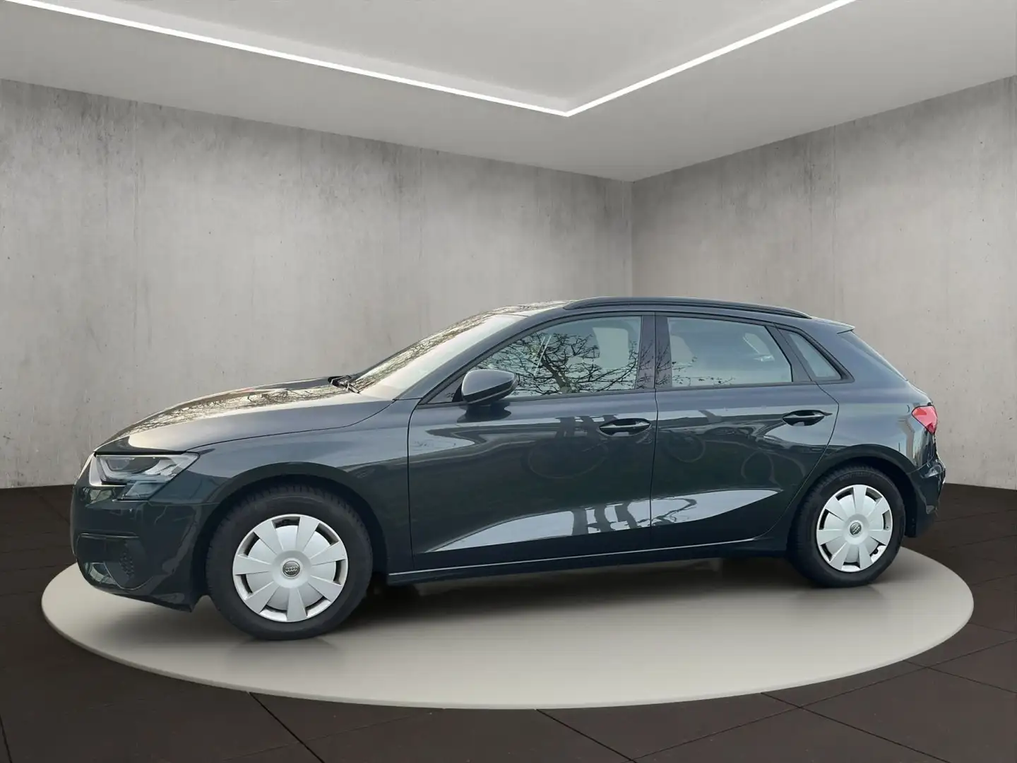 Audi A3 30 TFSI 81(110) kW(PS) Schaltgetrie Серый - 2