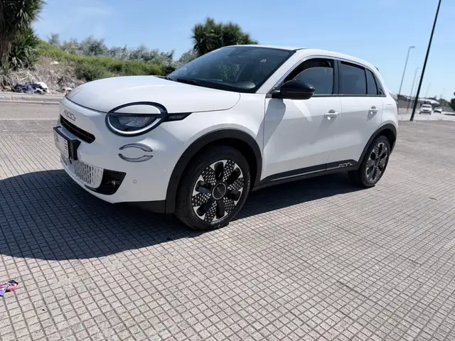 Fiat 600 600 Hybrid 110 CV DCT MHEV La Prima II