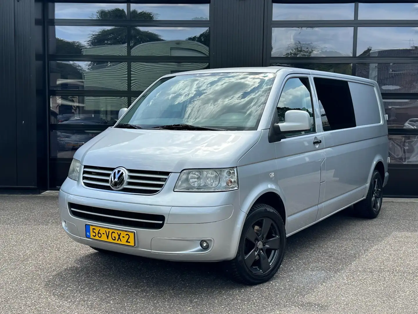 Volkswagen Transporter 2.5 TDI 340 Trendline DC Airco Cruise Carplay Aut. Gris - 1