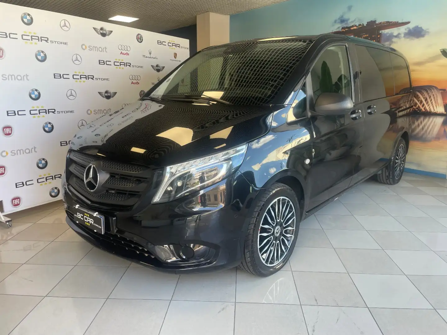 Mercedes-Benz Vito 116 cdi Tourer 9 POSTI SELECT Noir - 1