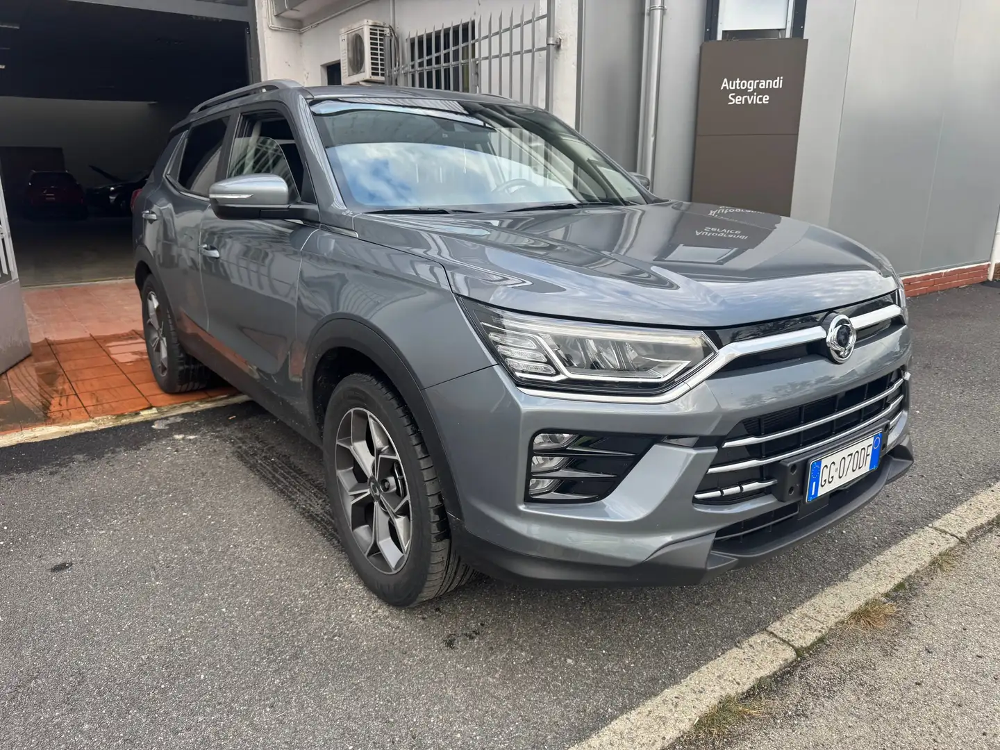 SsangYong Korando Korando 1.5 gdi-t Dream 2wd Gris - 1