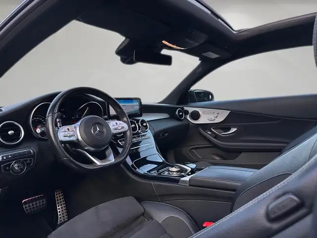 Mercedes-Benz C-Class view 9