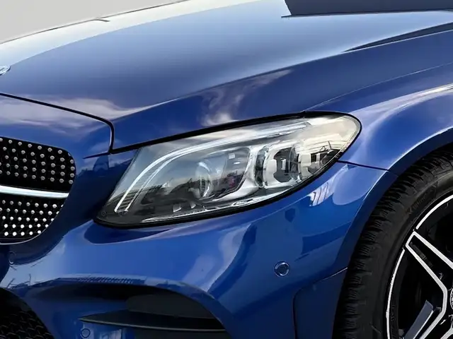 Mercedes-Benz C-Class view 5