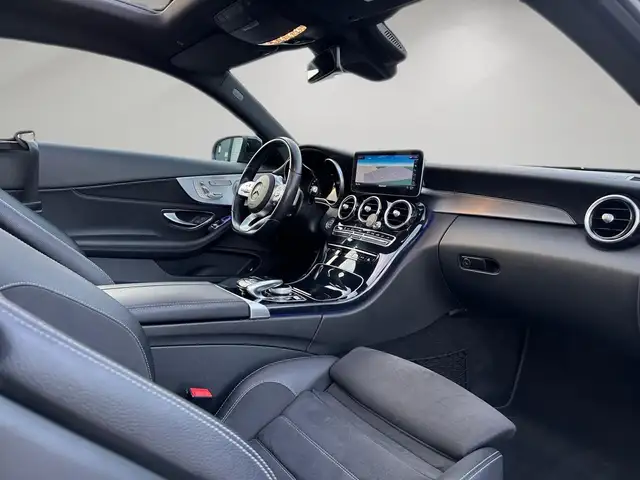 Mercedes-Benz C-Class view 15