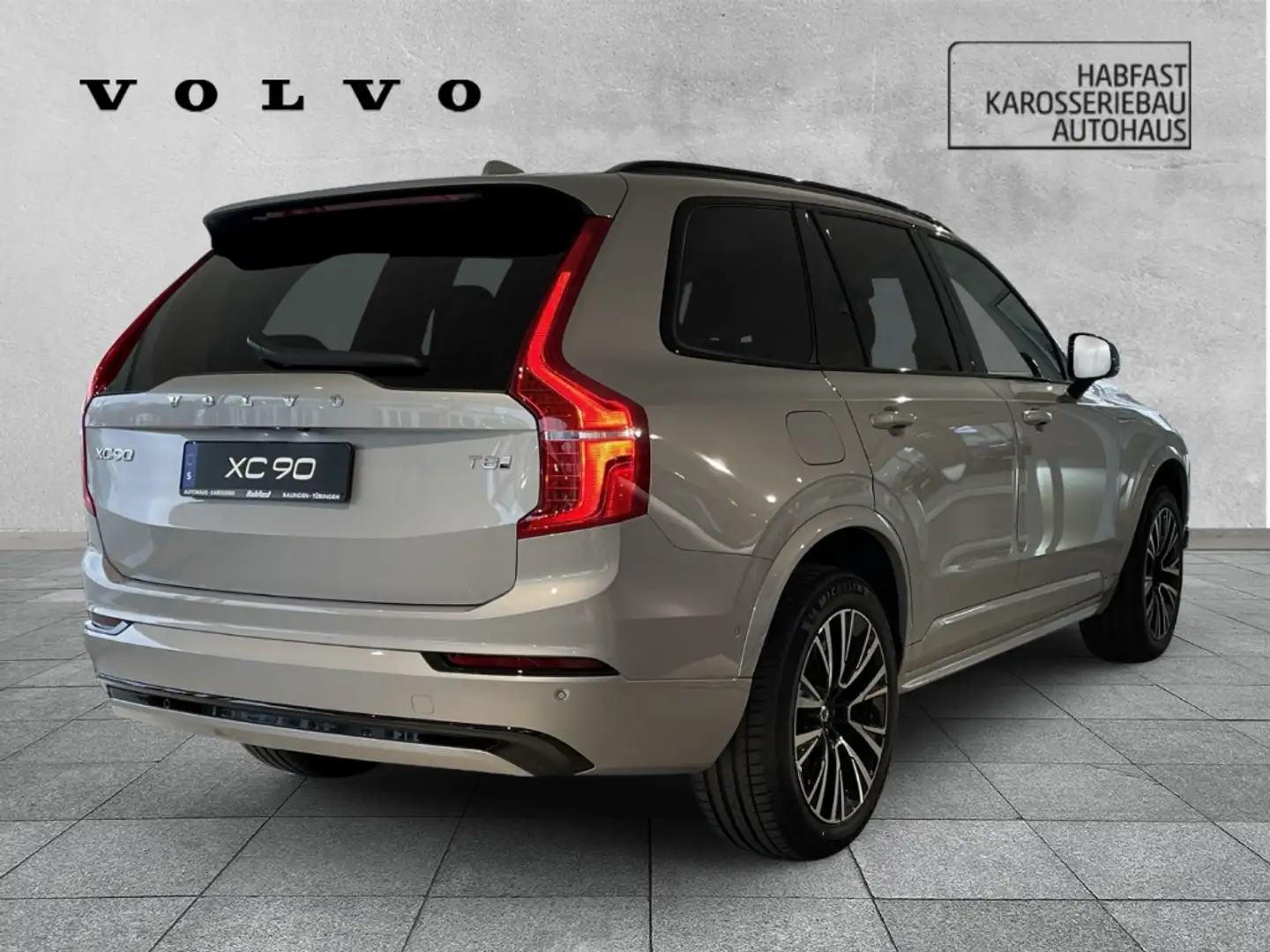 Volvo XC90 Recharge T8 AWD Ultra Dark Plug-In Hybrid 7-Sitzer Plateado - 2