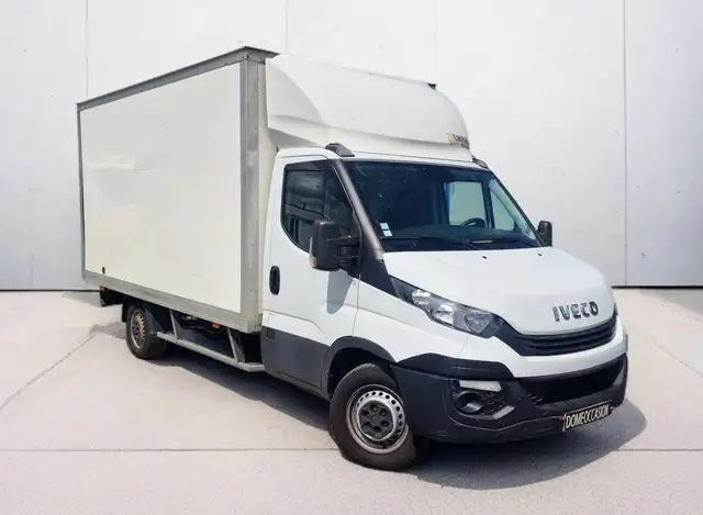 Iveco Daily 35S16 2.3 D 156 CH 35S16 14990 TTC