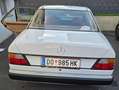 Mercedes-Benz 230 230 E Weiß - thumbnail 2