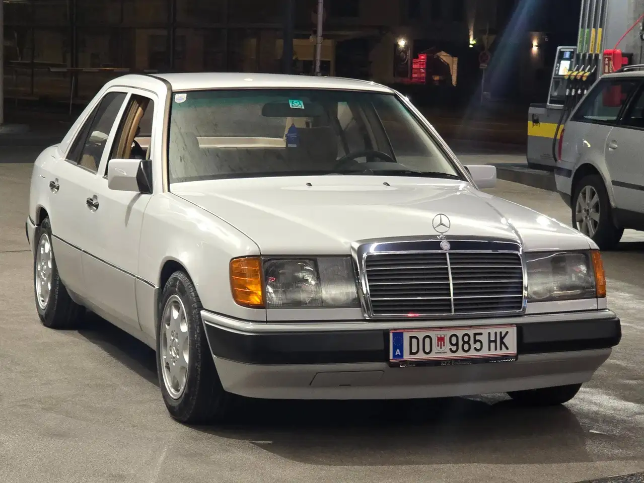Mercedes-Benz 230 E, foto 3