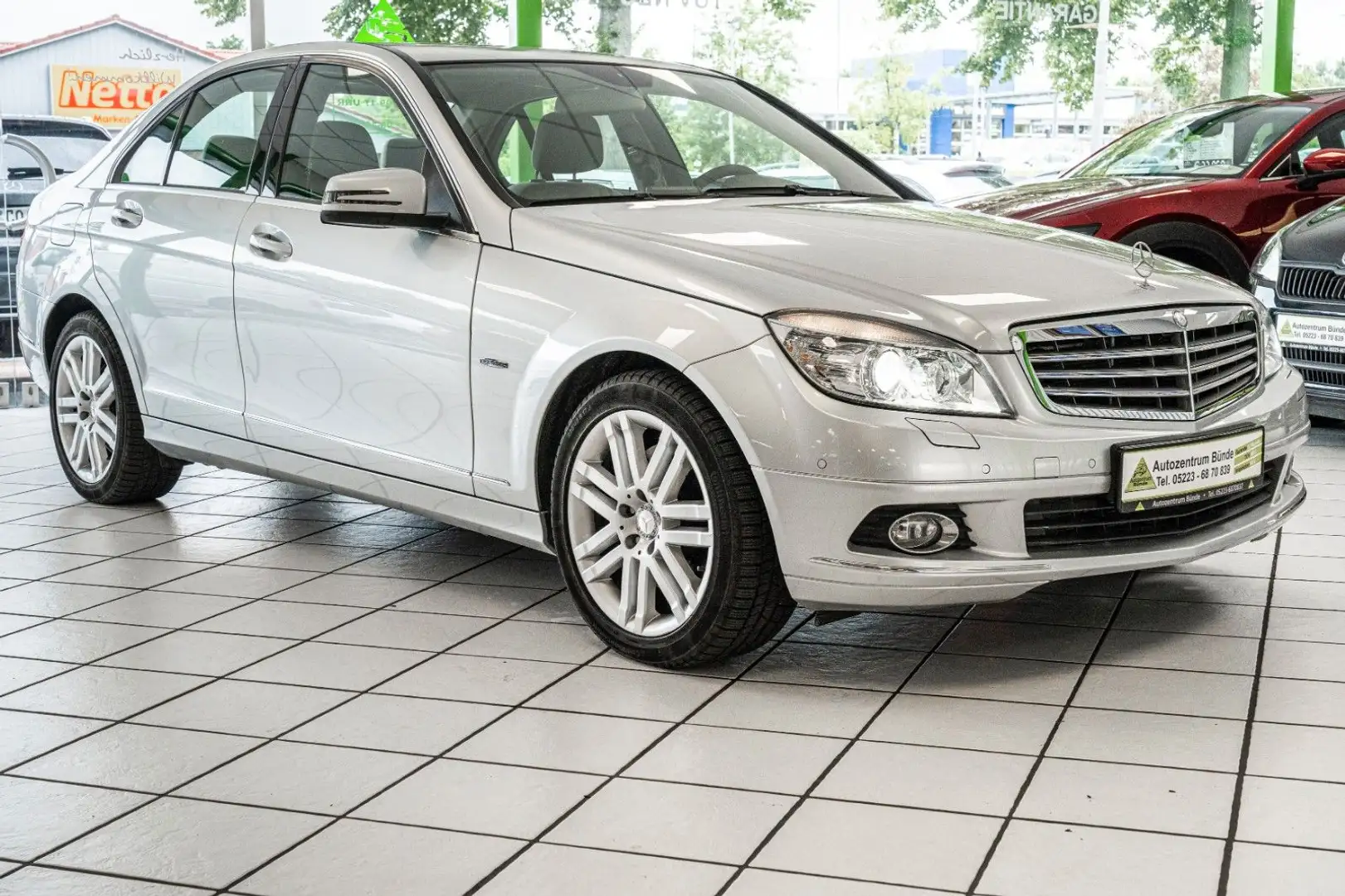 Mercedes-Benz C 350 C -Klasse NUR 35.100 KM Automatik 292 PS Gümüş rengi - 2