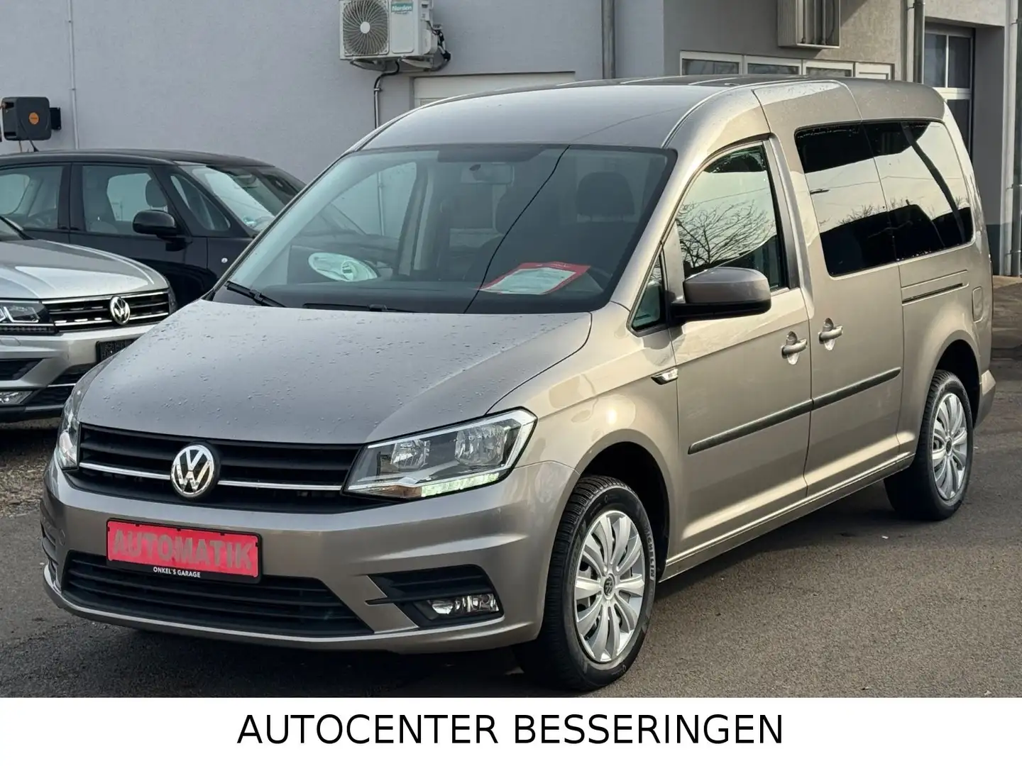 Volkswagen Caddy Maxi BMT *AUS 1.HAND*DSG*KLIMA*NAVI* Beige - 1