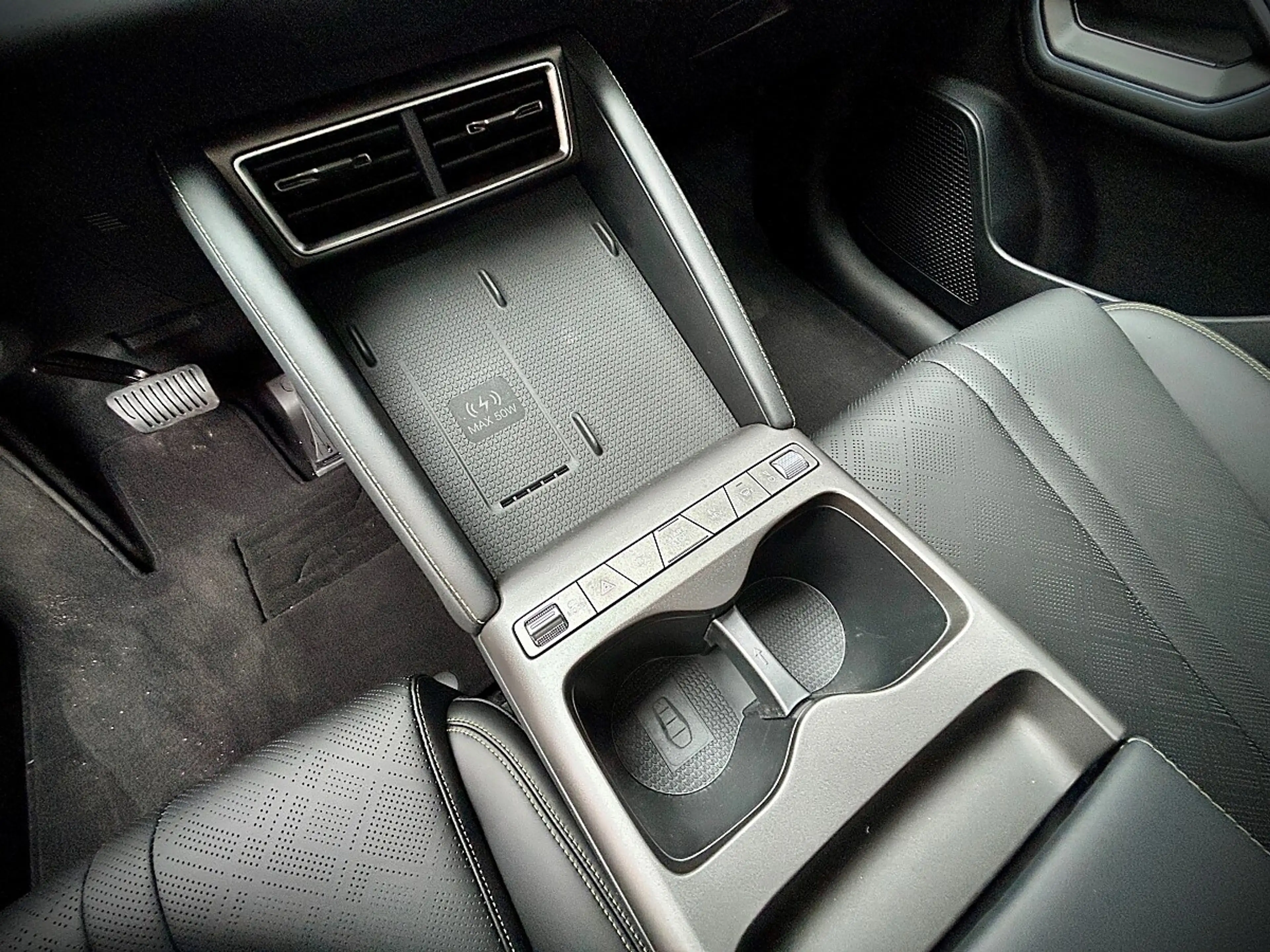 BYD Atto 2 Atto2 DM-i PHEV 18kWh 212PS Boost Österreich Pa... — photo 12