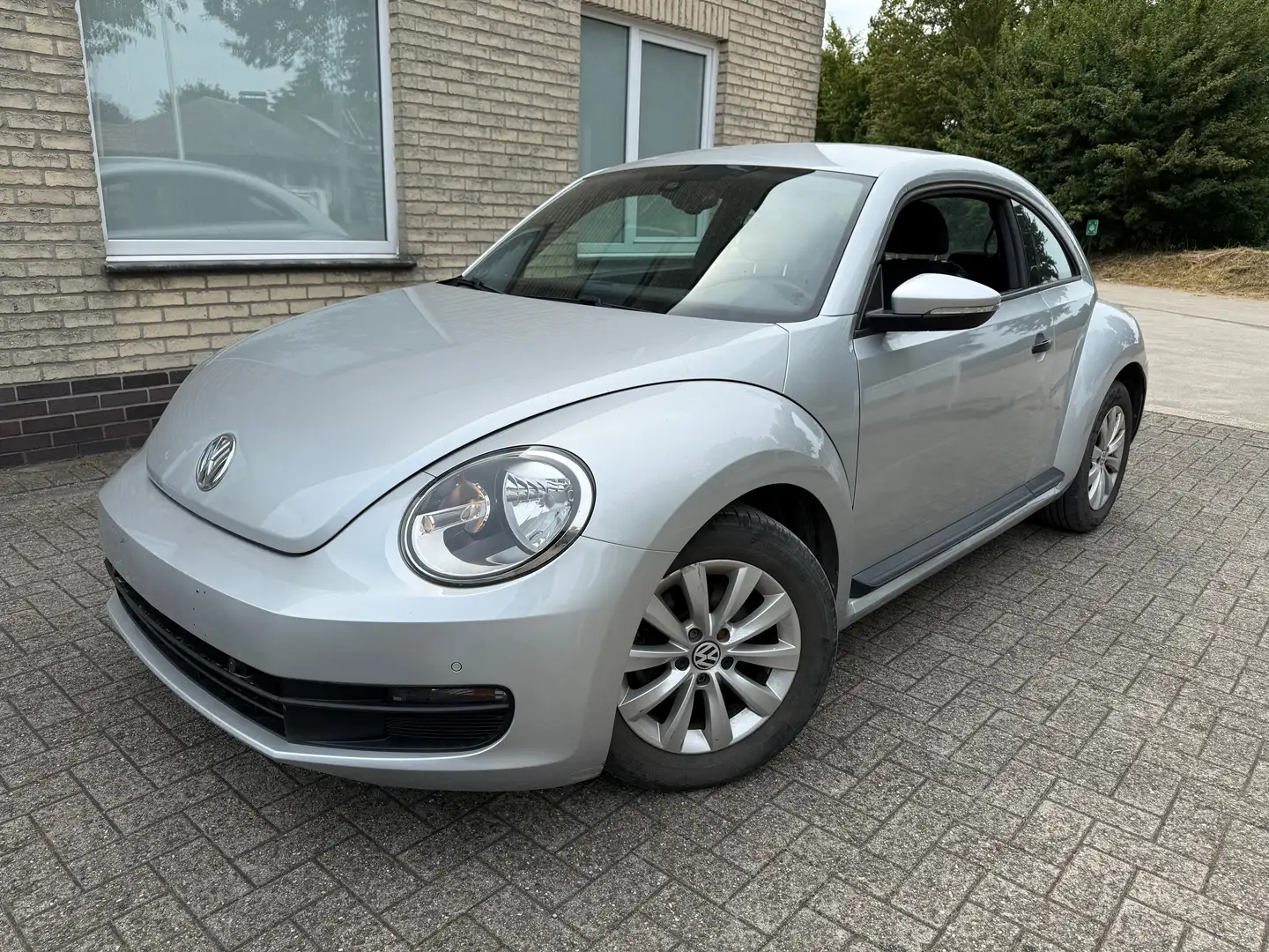 Volkswagen Beetle Beetle 1.2i TSI Elegance Argintiu - 1