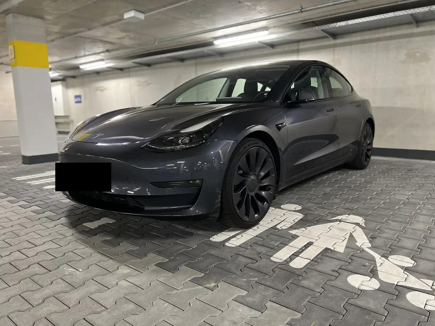 Tesla Model 3 Langstreckenbatt. Allradantrieb Dual Motor Perform Grau - 2