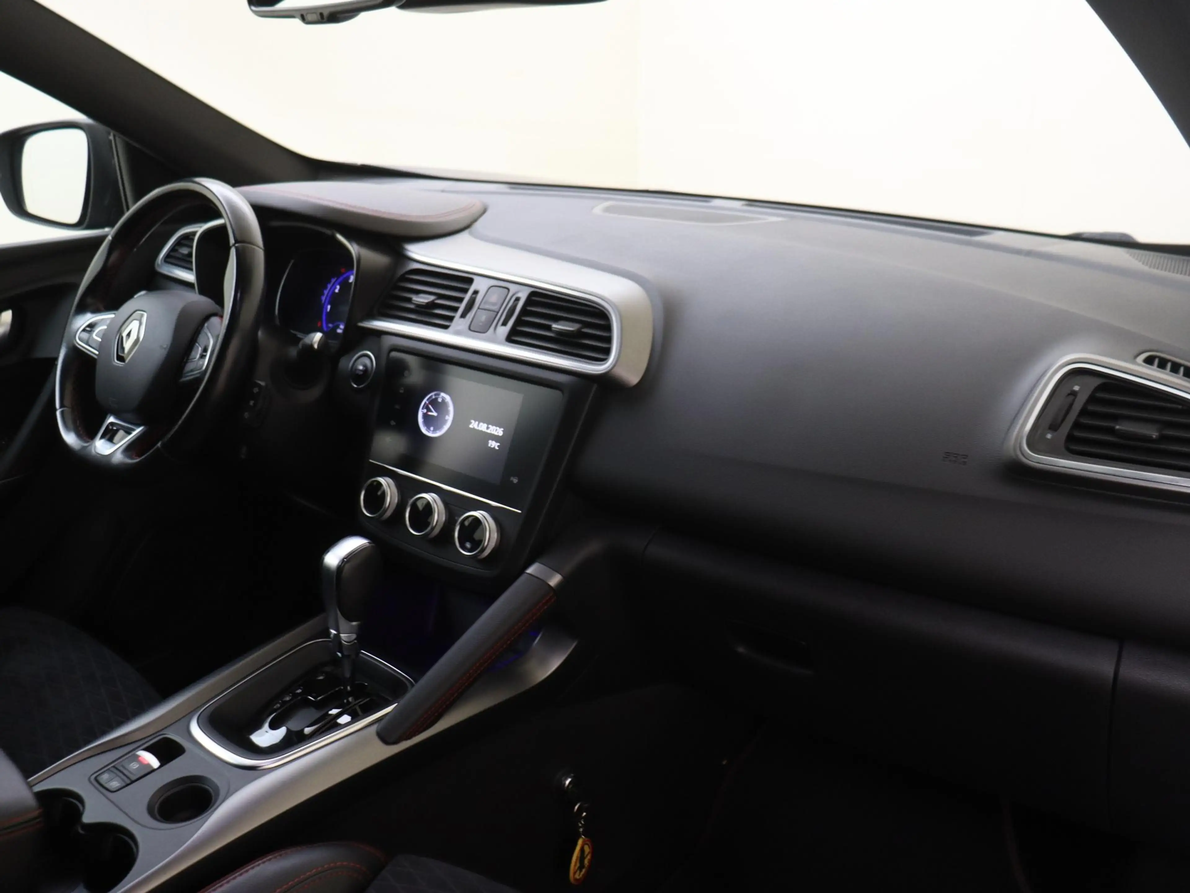 Renault Kadjar 1.3 TCe Black Edition — photo 5