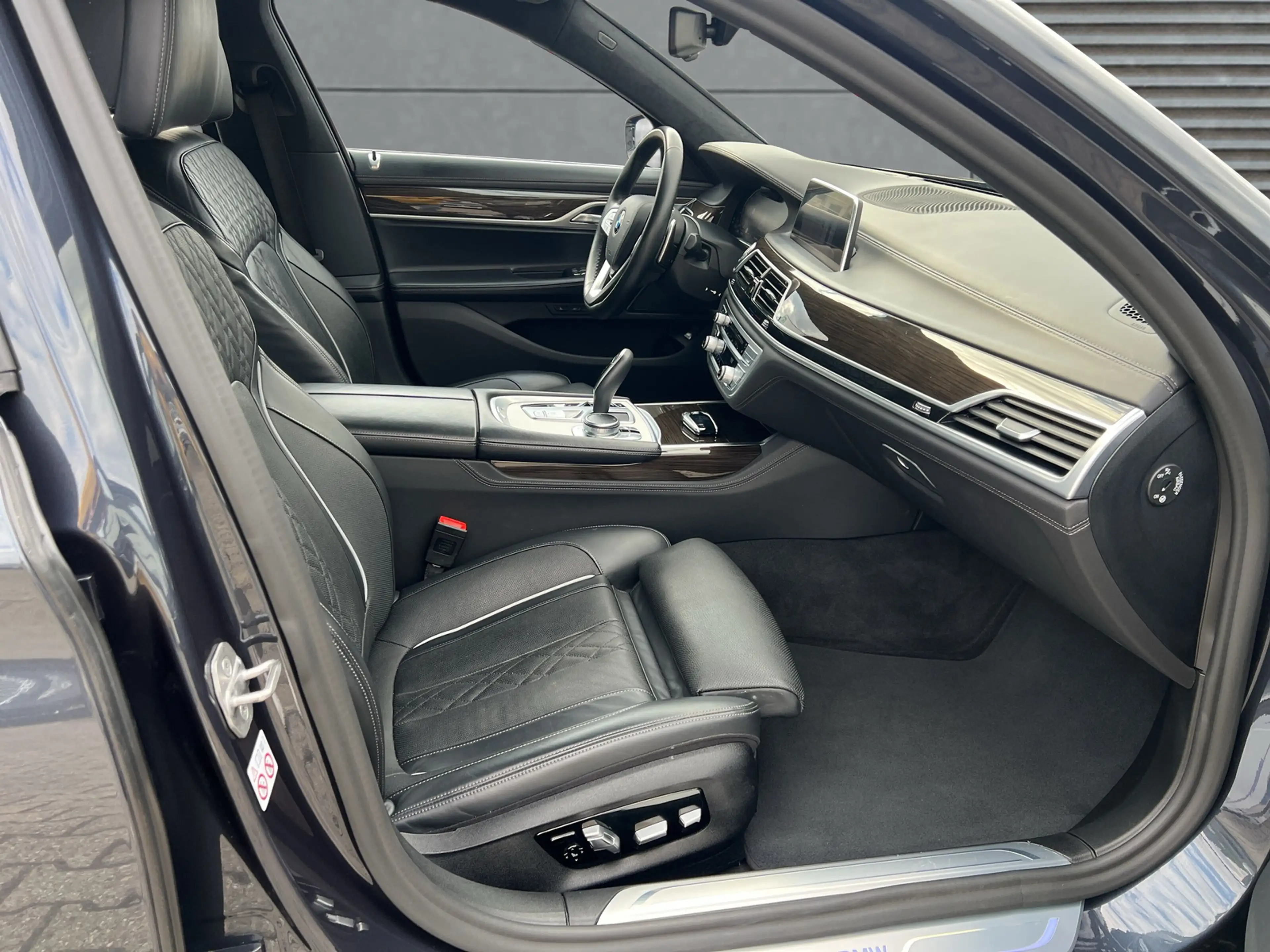 BMW 740 740d xDrive, Laser, Exclusiv-Leder, Schiebedach — photo 10
