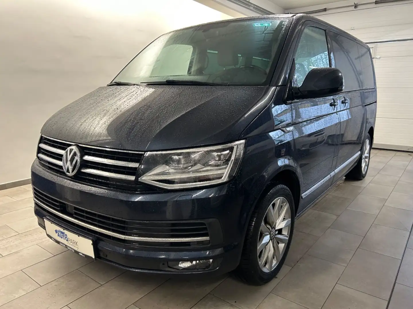 Volkswagen T6 Multivan Blauw - 1