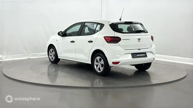 Dacia Sandero view 8
