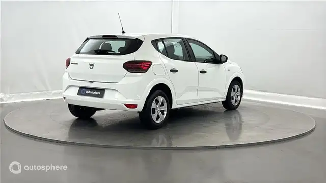 Dacia Sandero view 5