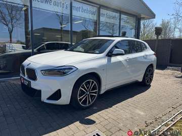 sDrive20i High Executive M-Sport *Pano, HUD*