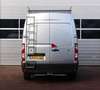 Renault Master T35 2.3 dCi L2H2 IMPERIAL/ NAVI/ CRUISE/ AIRCO/ TR Zilver - thumbnail 17