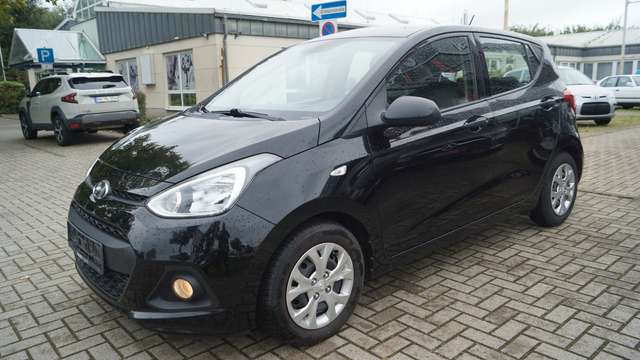 Imagine Hyundai i10 1.0 EURO 6 / Klima / Servo/ ZV / 1. Hand