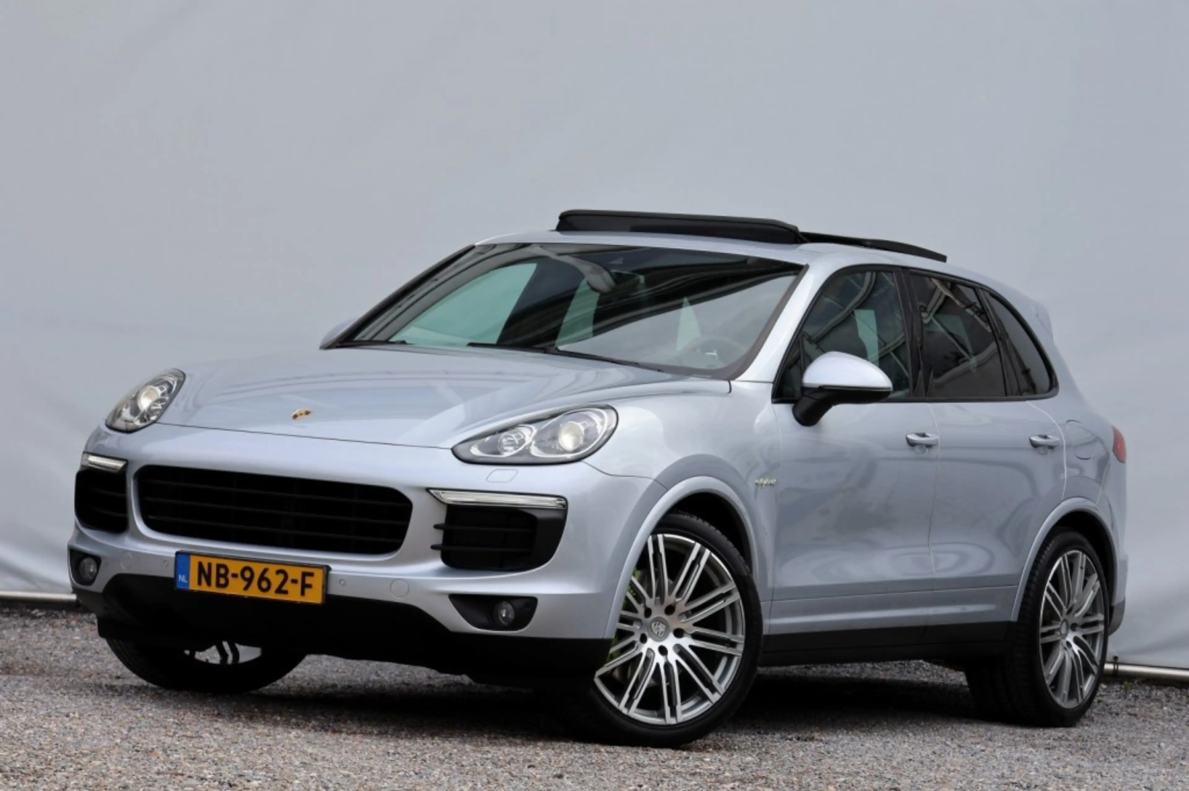 Porsche Cayenne 3.0 S E-Hybrid Platnium Edition - 416 pk **Pano / — photo 2