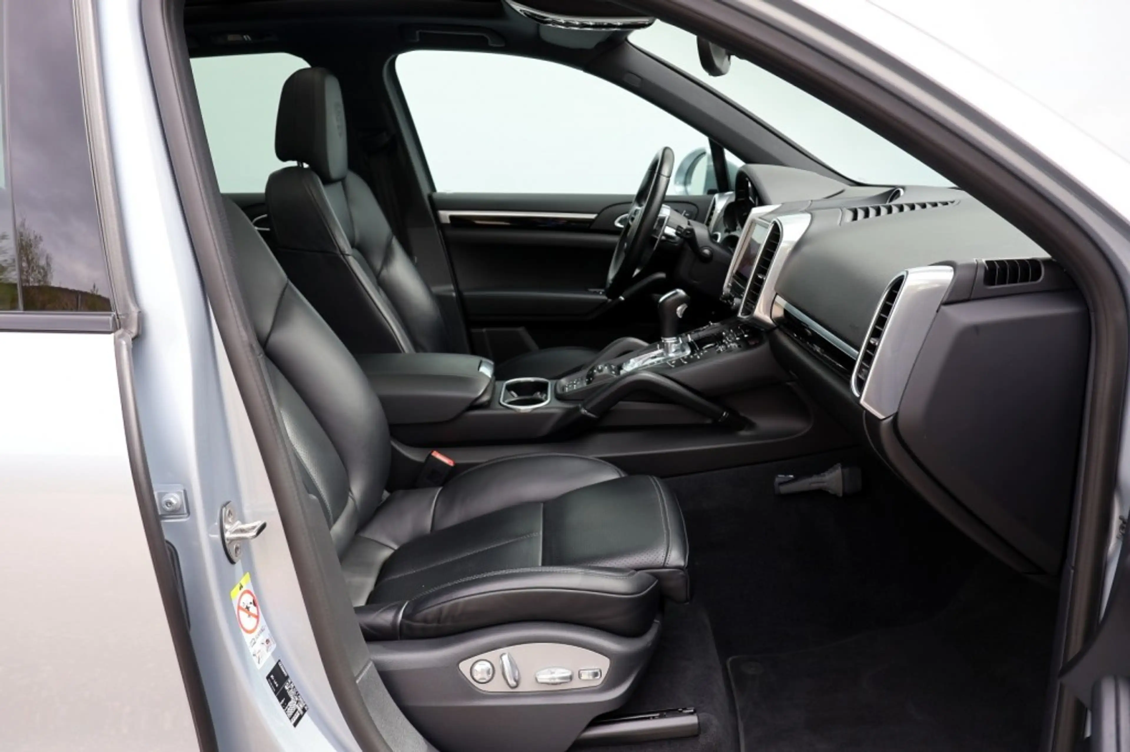 Porsche Cayenne 3.0 S E-Hybrid Platnium Edition - 416 pk **Pano / — photo 11
