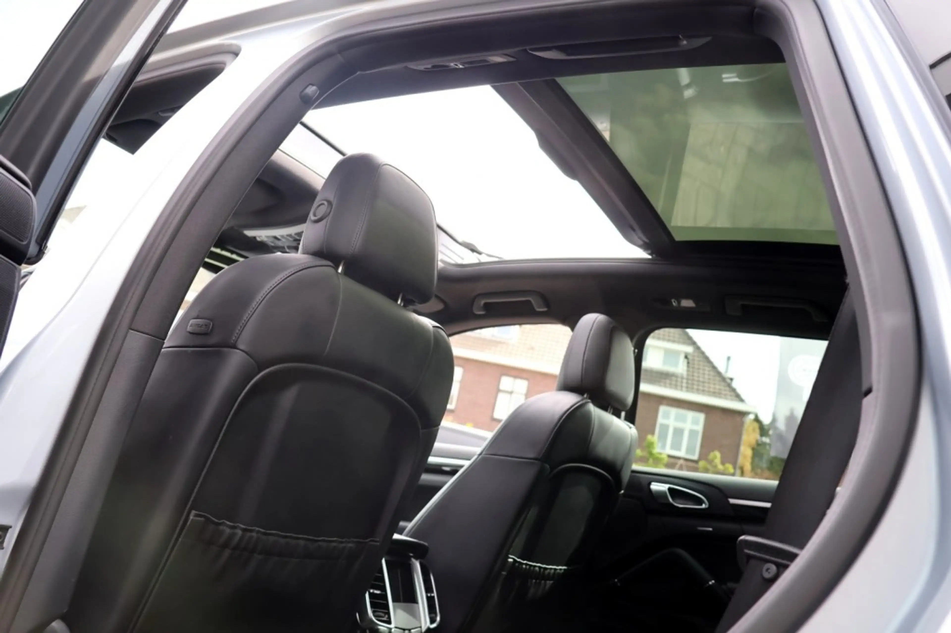 Porsche Cayenne 3.0 S E-Hybrid Platnium Edition - 416 pk **Pano / — photo 14