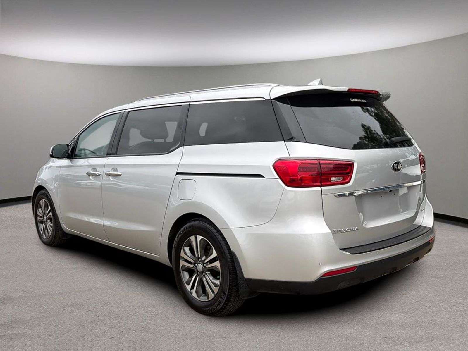 2020 Kia Sedona SX FWD — photo 1