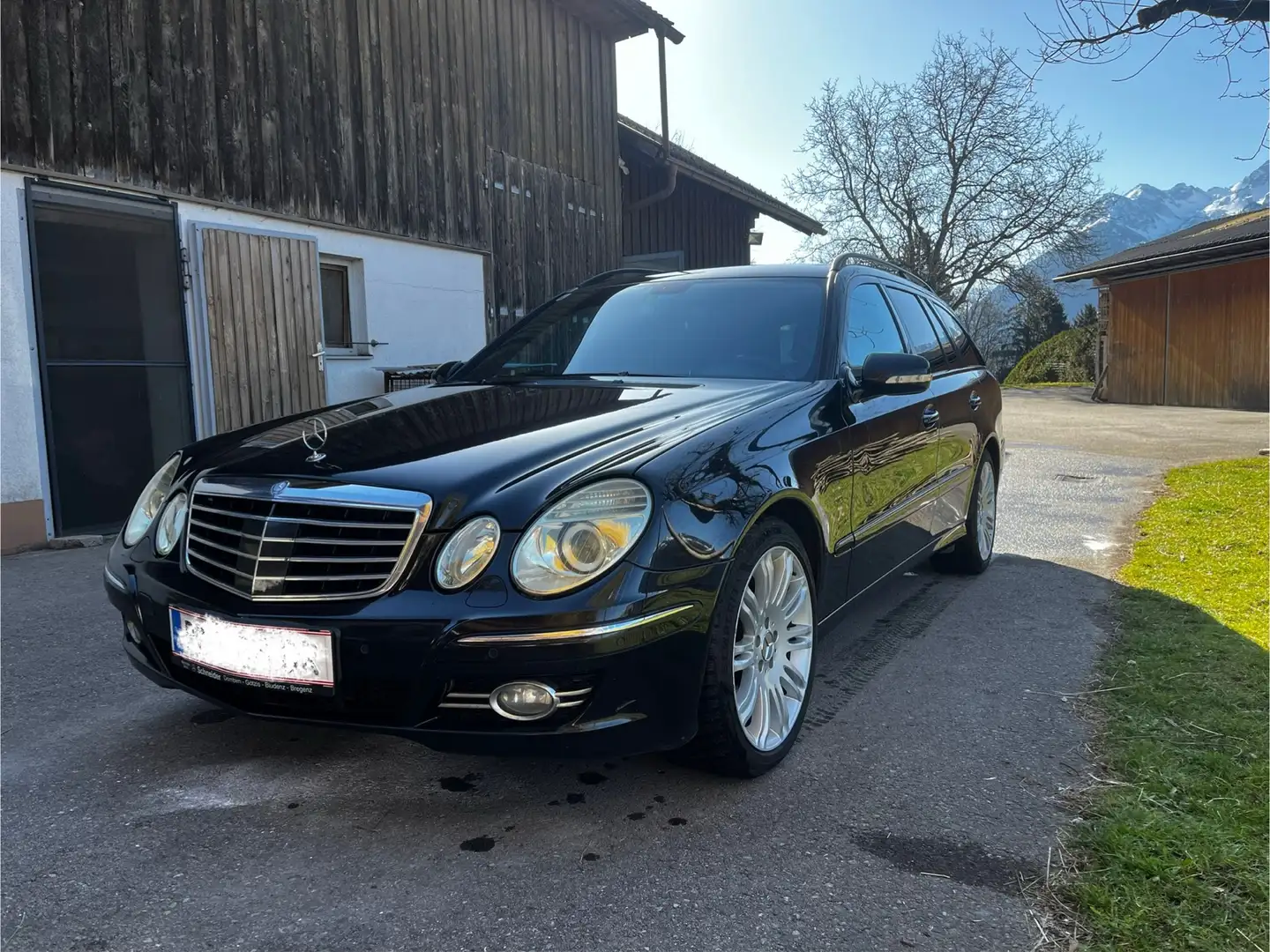 Mercedes-Benz E 280 T Avantgarde 4MATIC Sport CDI Aut. - 1