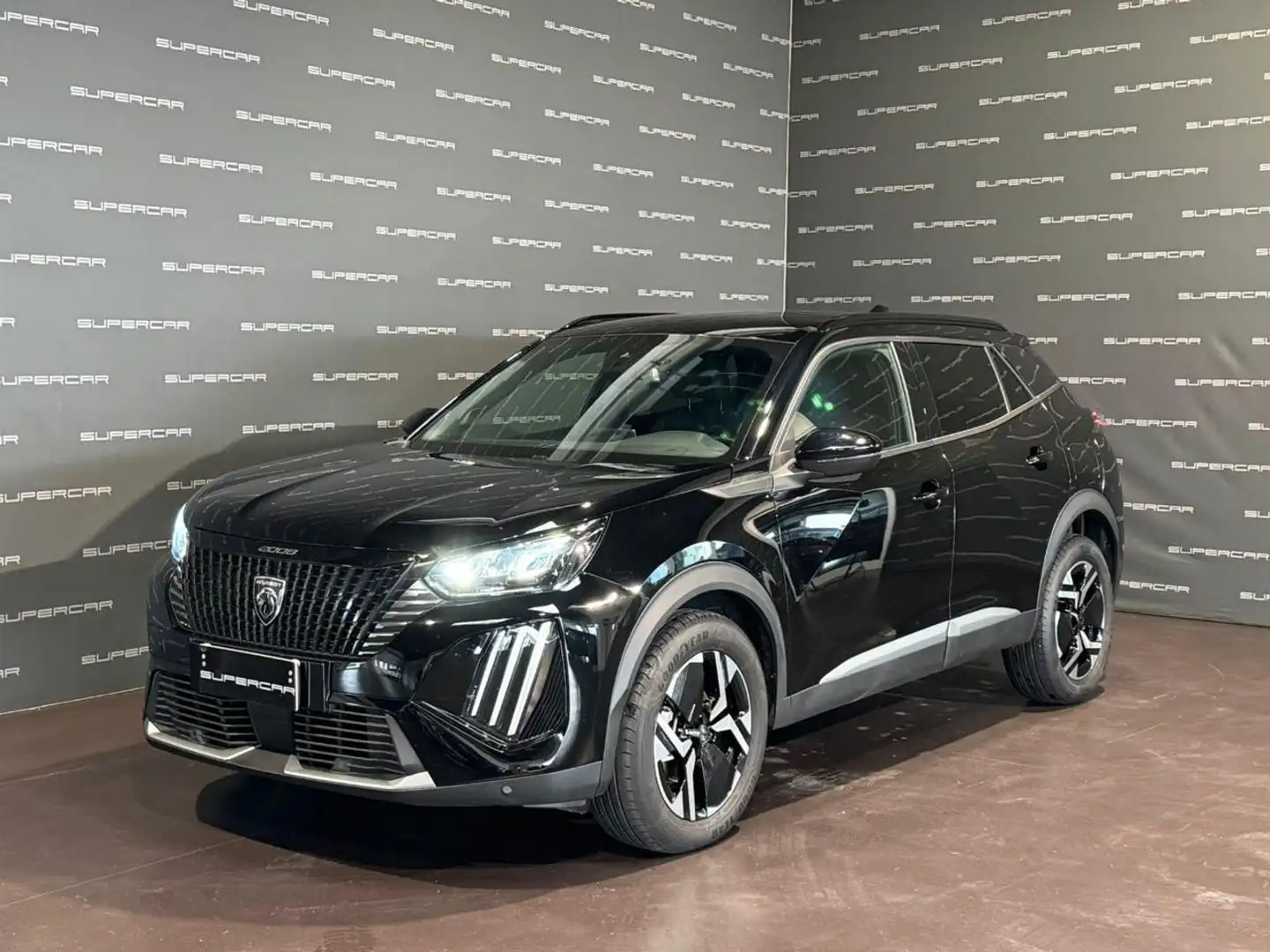 Peugeot 2008 PureTech 100 S&S Allure Schwarz - 1