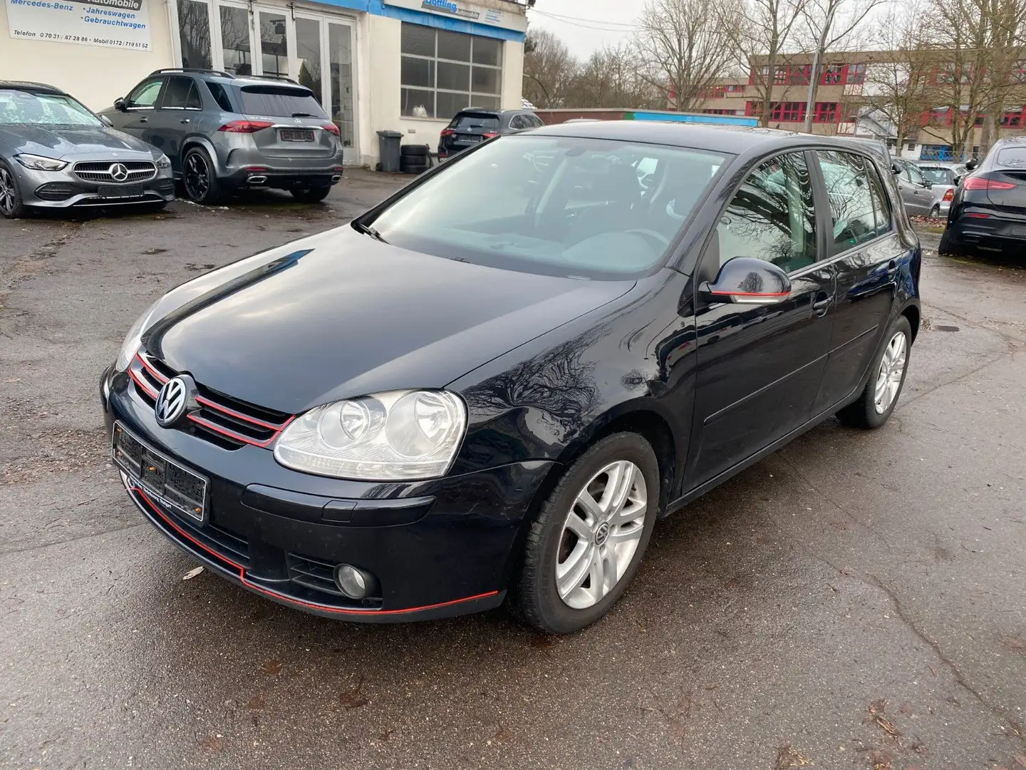 Volkswagen Golf V Lim. Tour *Klima/Navi/ALU/TÜV/SHZ/8-fach* Schwarz - 2