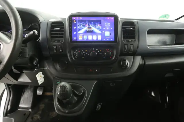 Opel Vivaro view 12