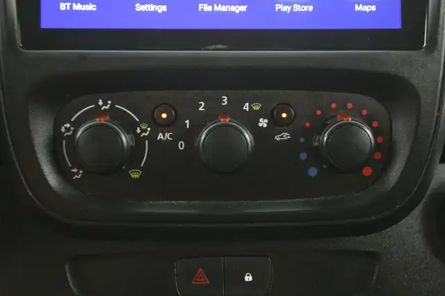 Opel Vivaro view 16