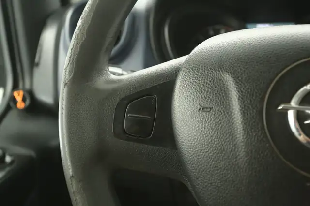 Opel Vivaro view 17