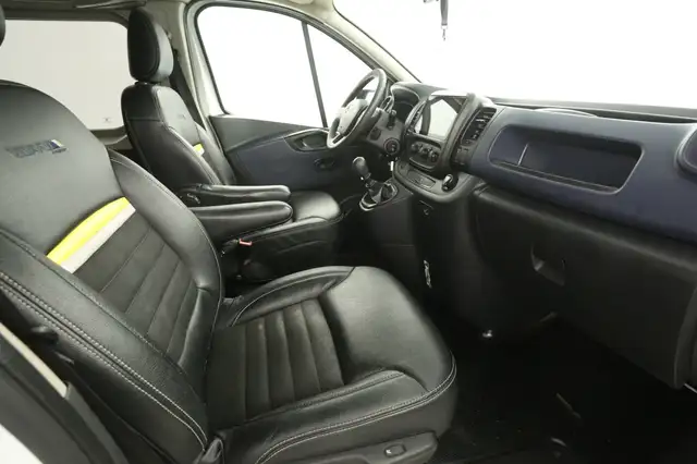 Opel Vivaro view 24