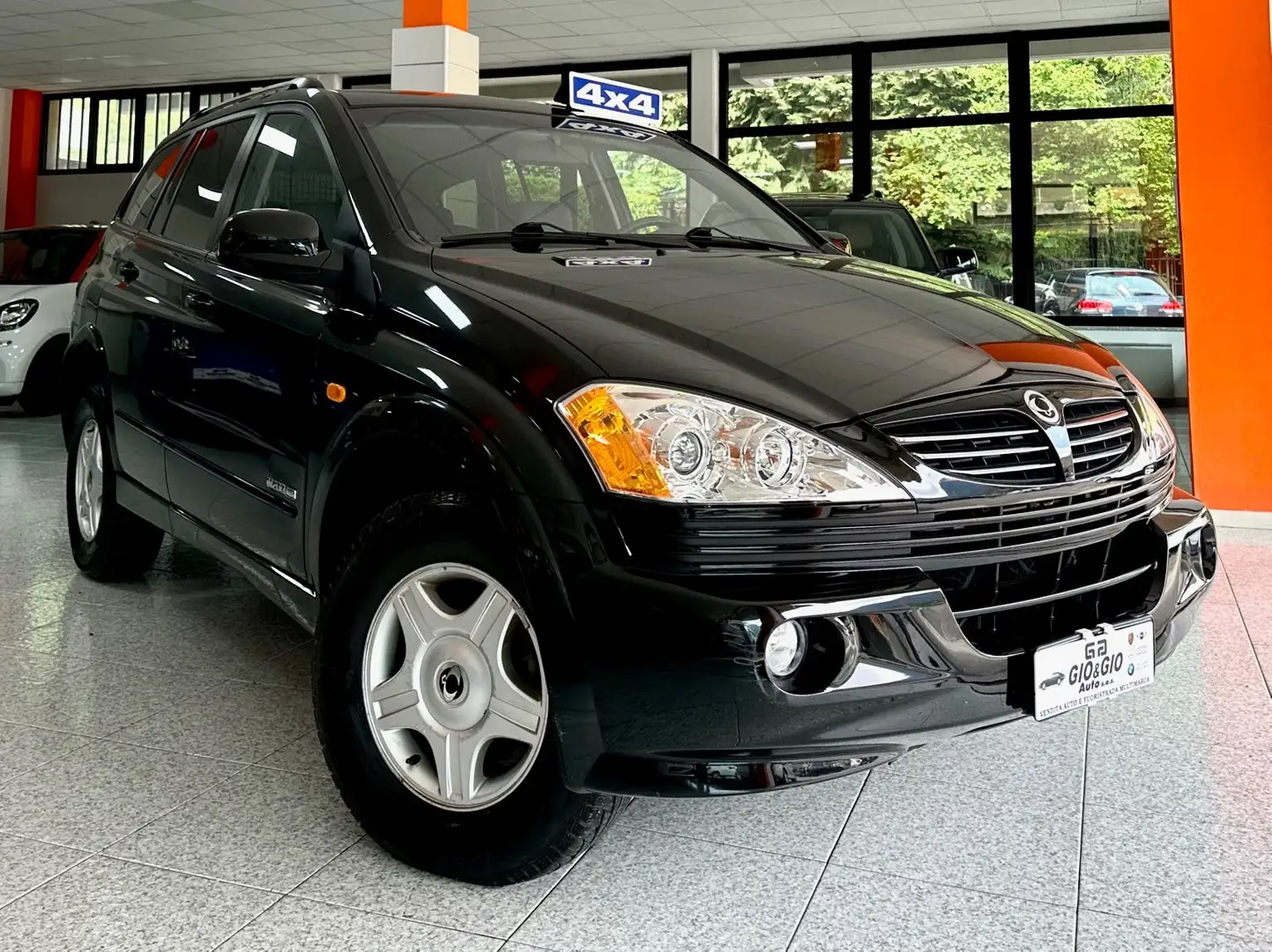 SsangYong Kyron Kyron 2.0 xdi Premium "4x4+ridotte" Schwarz - 2