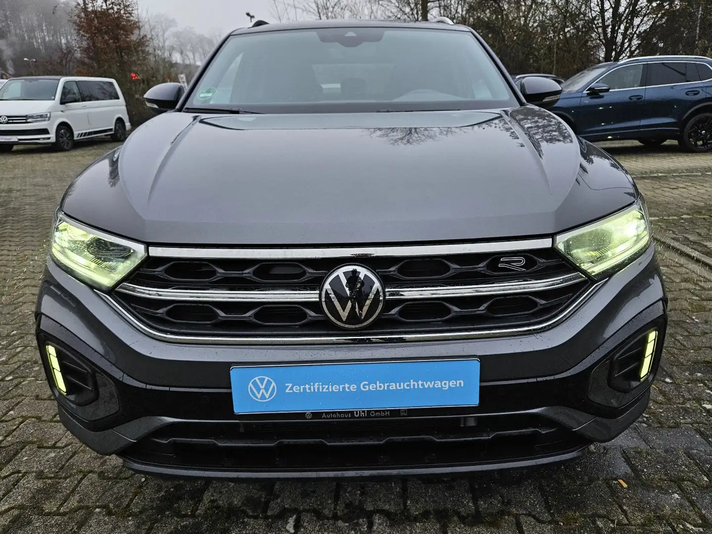 Volkswagen T-Roc R-Line AHK Navi RFK Bluetooth LED Klima Grau - 1