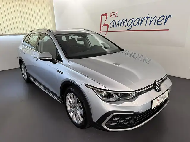 Volkswagen Golf Variant Golf 8 Variant 2,0TDI DSG ALLTRACK *Standheizun...