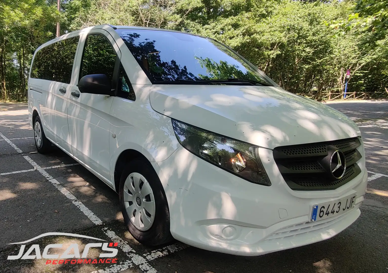 Mercedes-Benz Vito Tourer 111CDI Pro Larga Weiß - 2