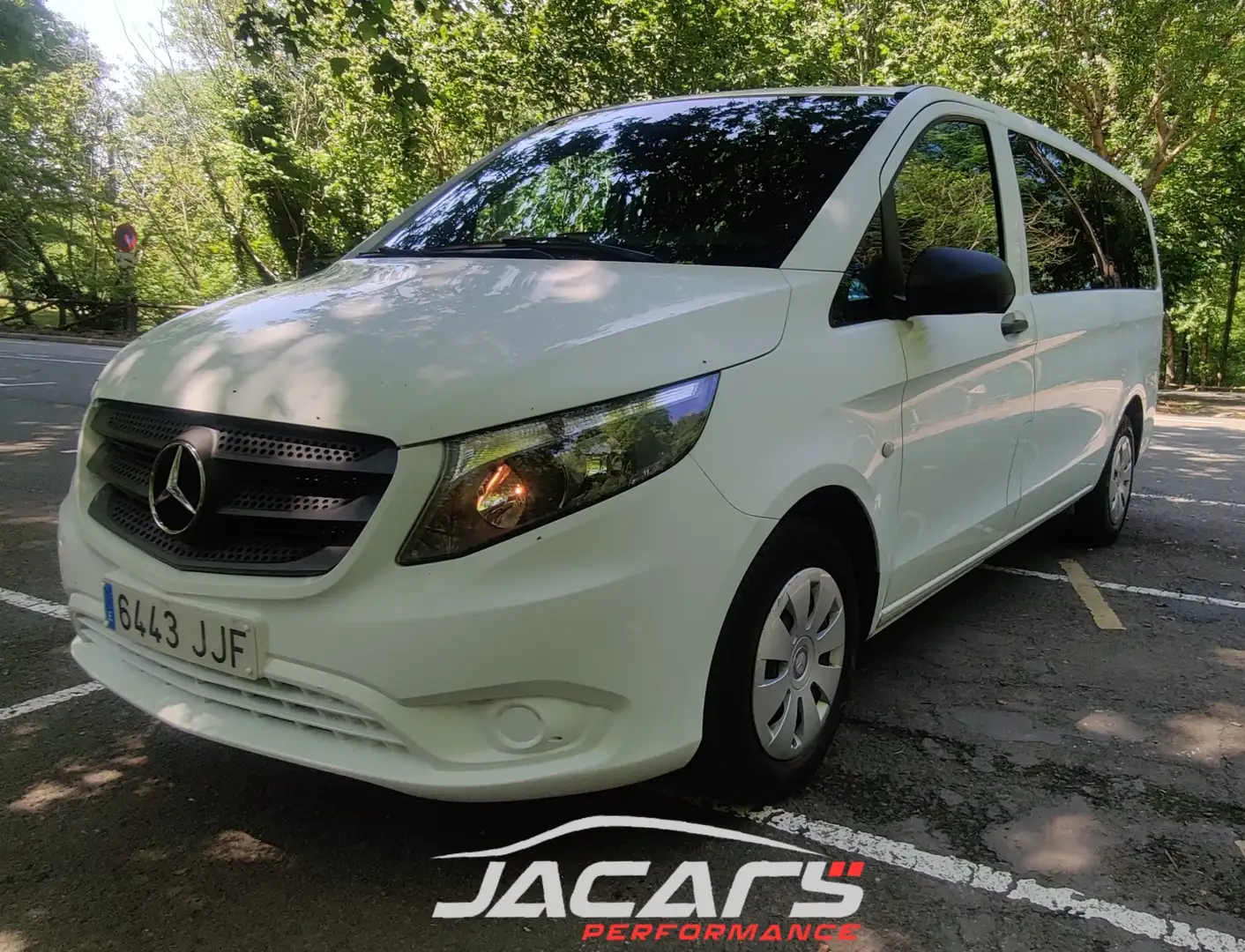 Mercedes-Benz Vito Tourer 111CDI Pro Larga Weiß - 1