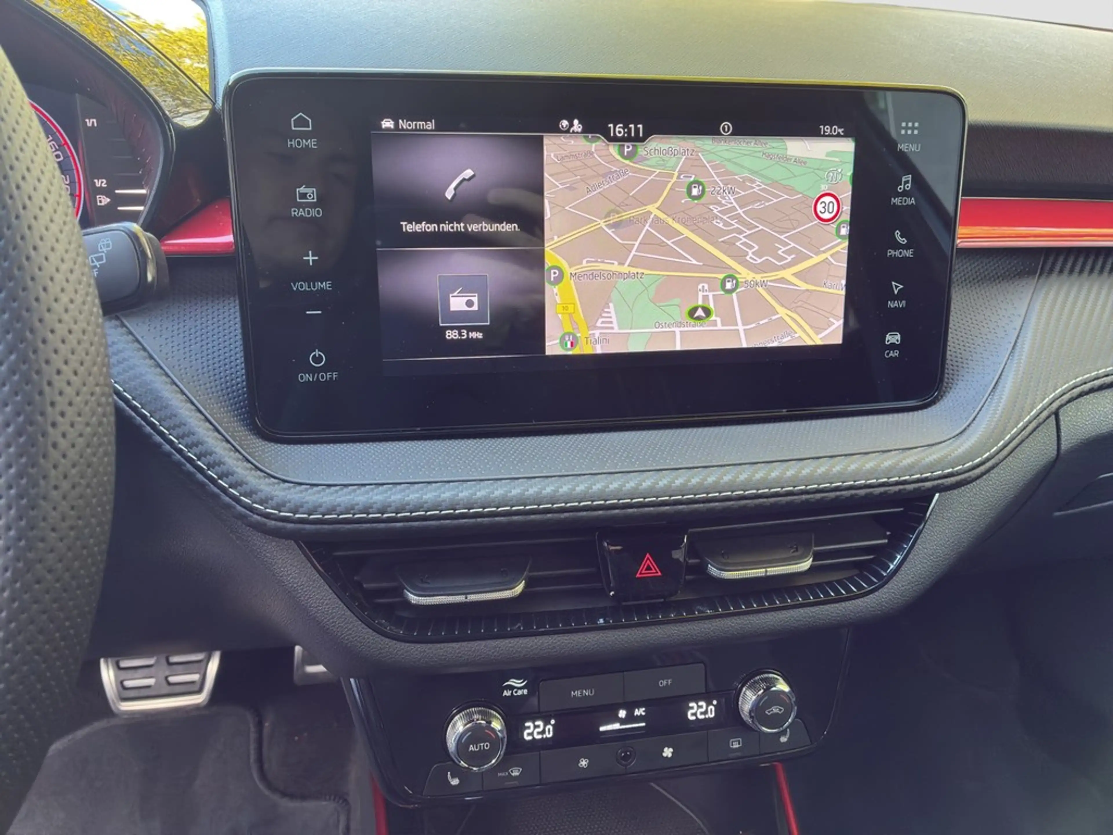 Skoda Fabia 1.5 TSI DSG Monte Carlo — photo 15