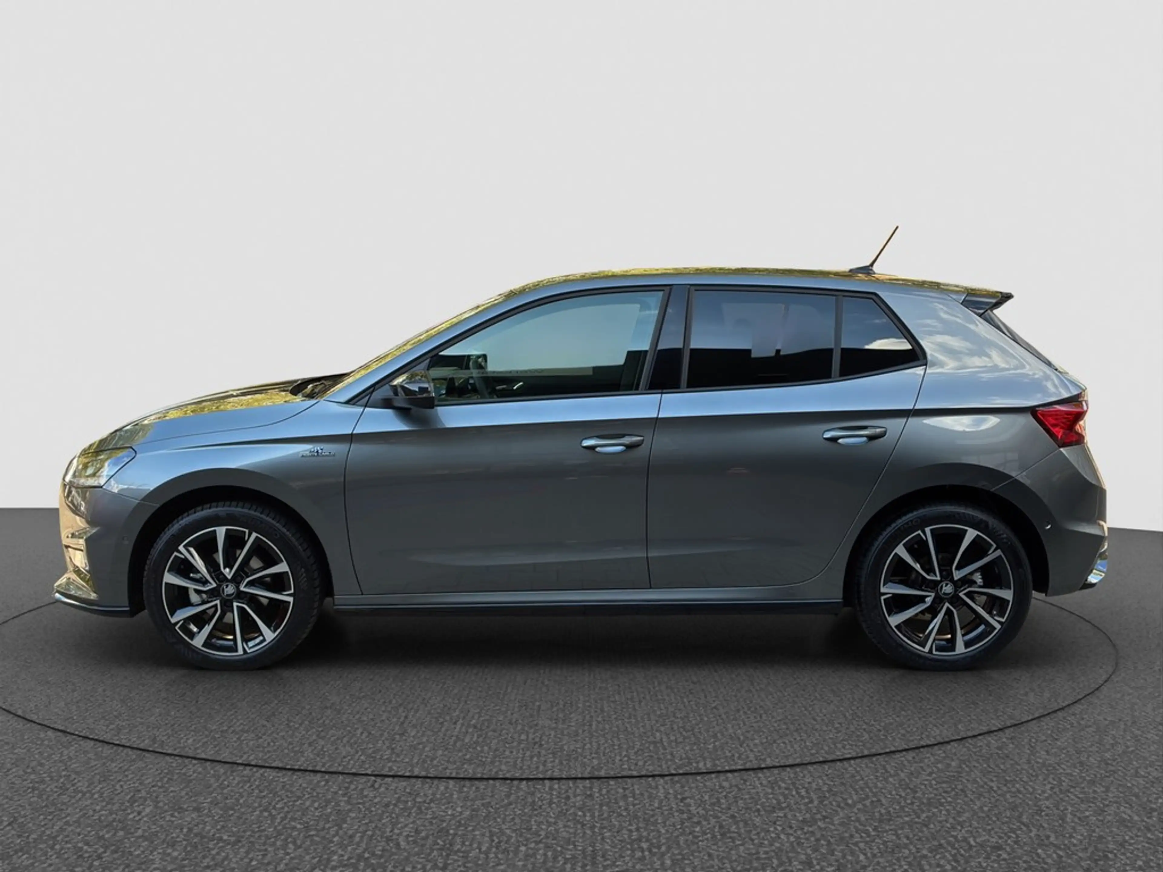 Skoda Fabia 1.5 TSI DSG Monte Carlo — photo 2