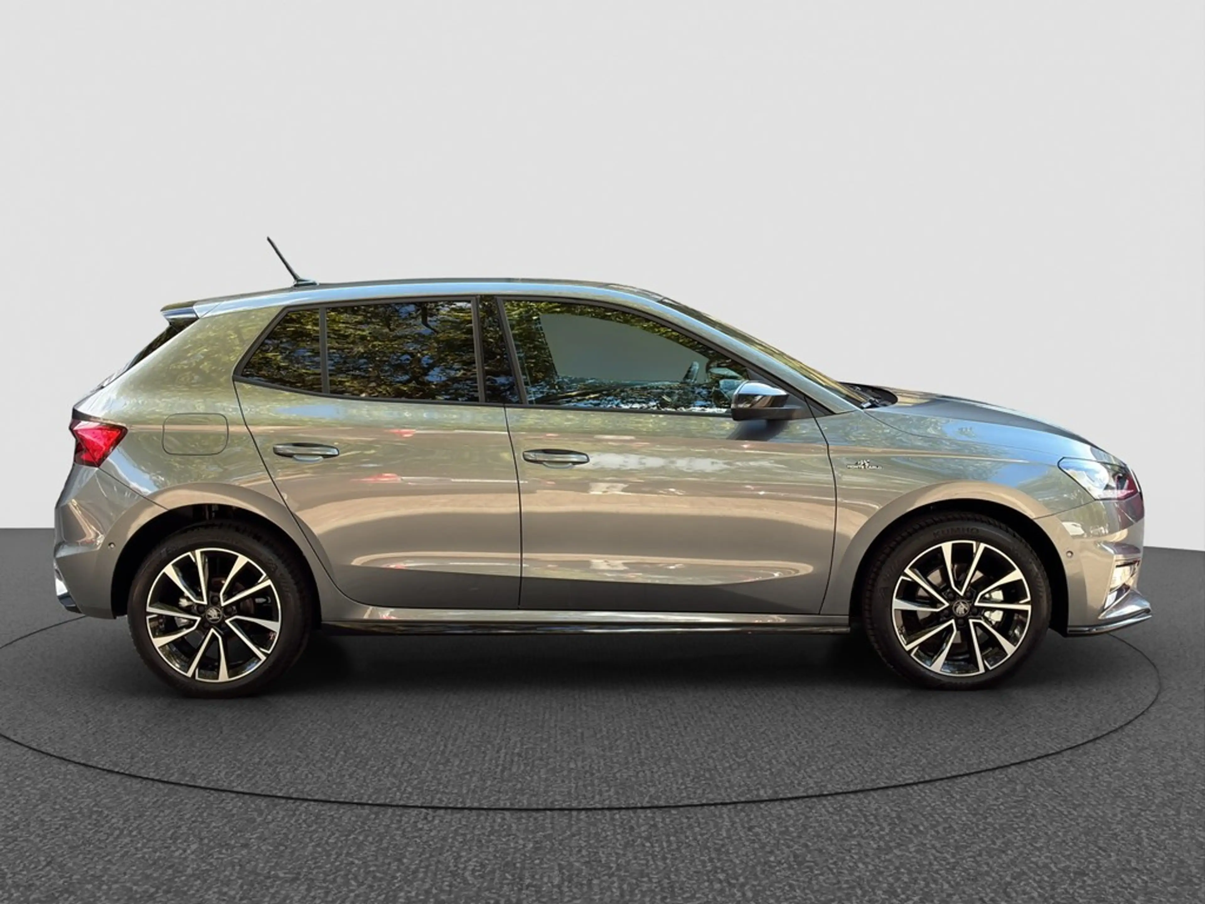 Skoda Fabia 1.5 TSI DSG Monte Carlo — photo 7