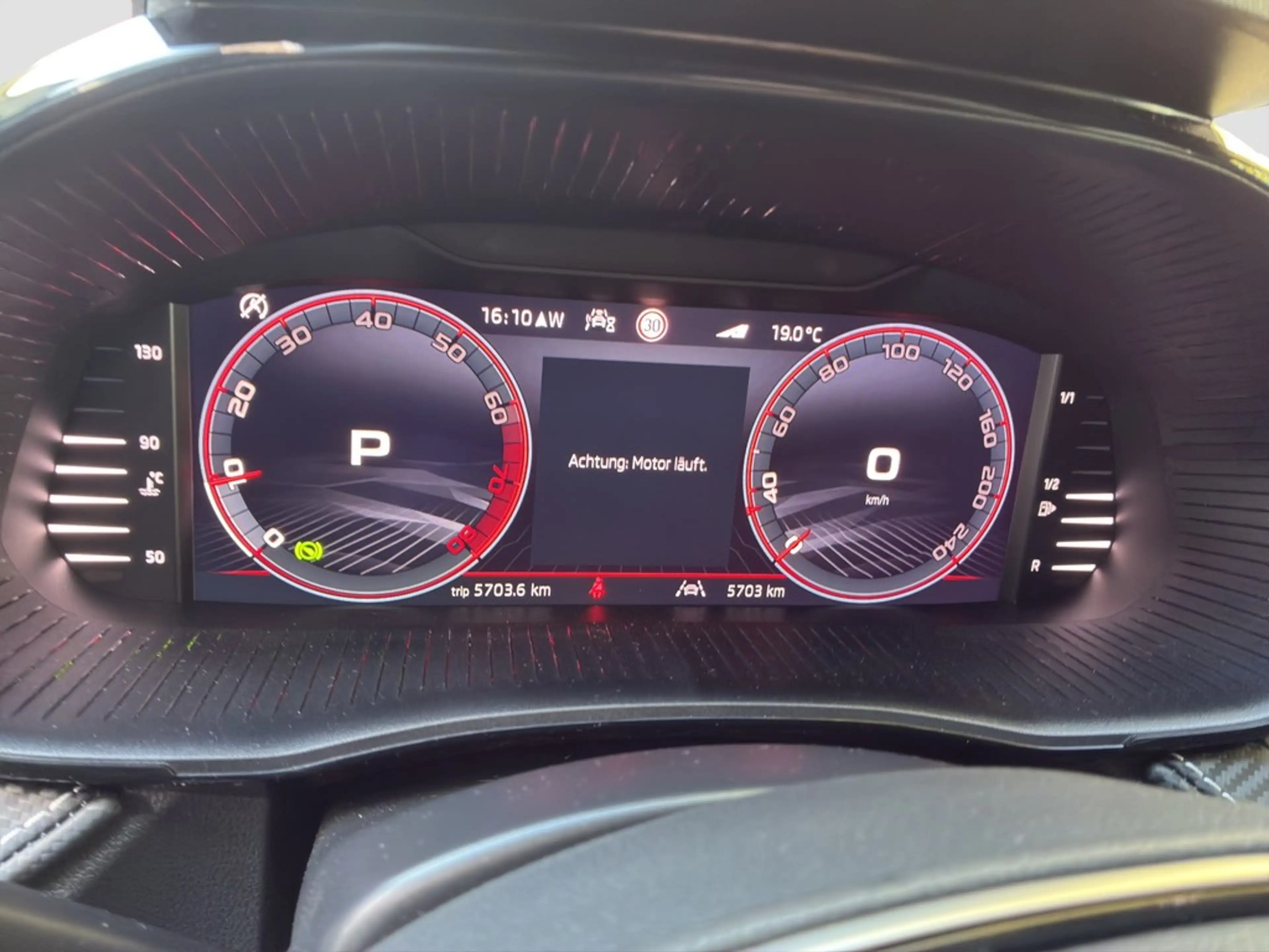 Skoda Fabia 1.5 TSI DSG Monte Carlo — photo 13